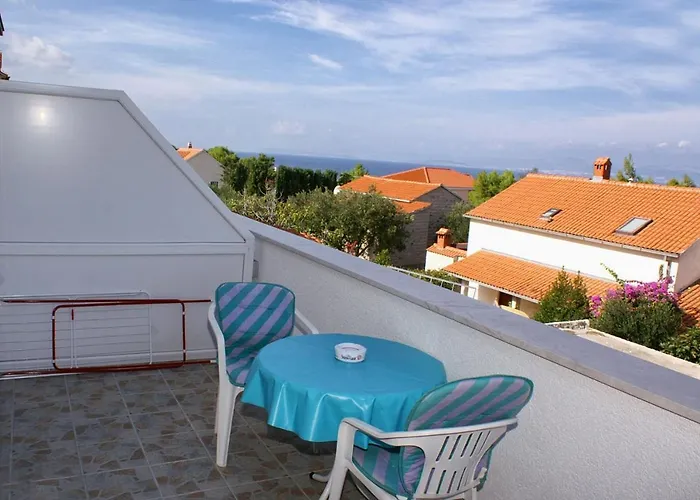 With A Parking Space Splitska, Brac - 2858