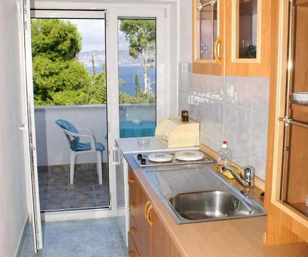 아파트 With A Parking Space Splitska, Brac - 2858 포스티라