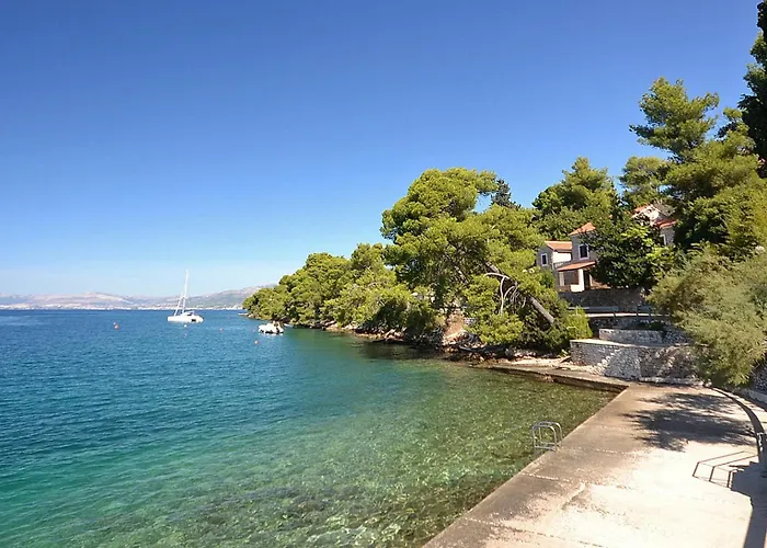 With A Parking Space Splitska, Brac - 2858 아파트