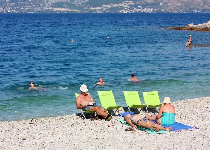 With A Parking Space Splitska, Brac - 2858 *