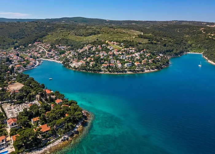 아파트 With A Parking Space Splitska, Brac - 2858 포스티라