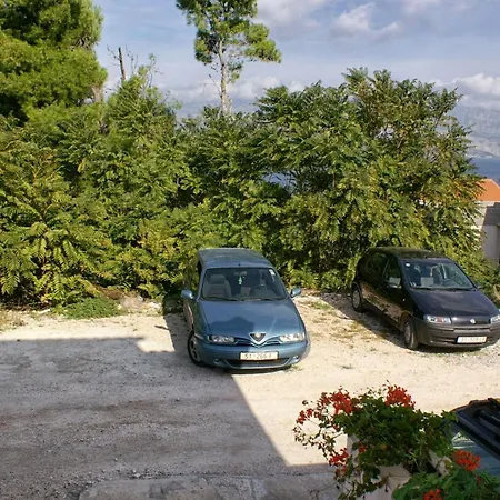 With A Parking Space Splitska, Brac - 2858 *
